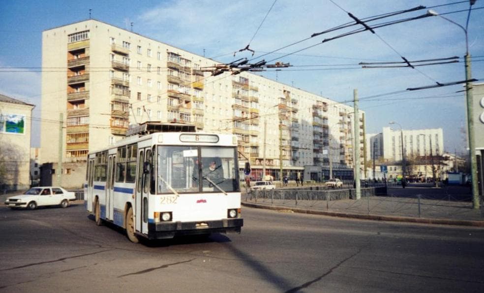 Кінотеатр «Сілістра» — Кооперативний технікум (кільцевий) - фото 1